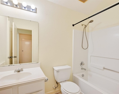 10426 Briar Patch Street - Photo Thumbnail 29