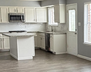 7231 Brockington Dr Drive - Photo Thumbnail 3