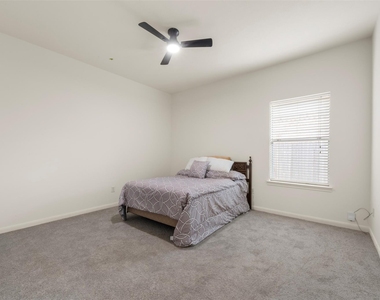 9211 Memorial Hills Drive - Photo Thumbnail 20