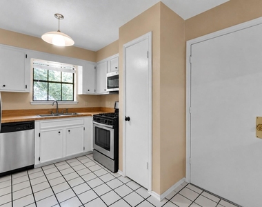 83 Summer Crest Circle - Photo Thumbnail 6