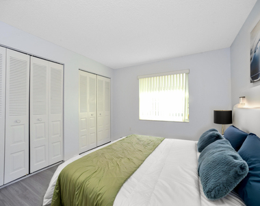1354 Westover Street - Photo Thumbnail 4