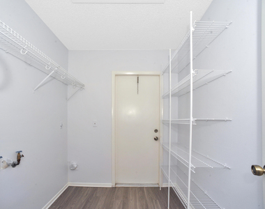 1354 Westover Street - Photo Thumbnail 7