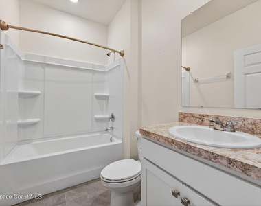 830 Remington Green Drive Se - Photo Thumbnail 18