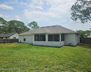 842 Aruba Avenue Se - Photo Thumbnail 12