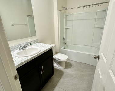 1697 Waldo Street Se - Photo Thumbnail 11