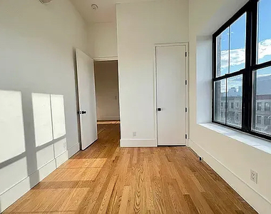 1520 St Johns Place - Photo Thumbnail 4