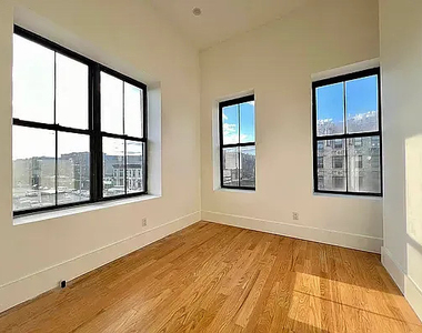 1520 St Johns Place - Photo Thumbnail 3