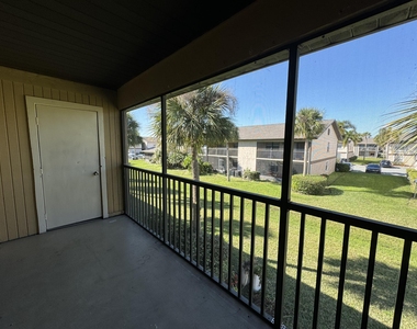 1058 Mollie Lane - Photo Thumbnail 10