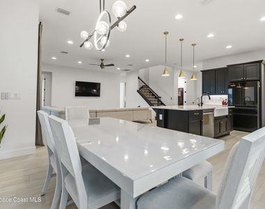3256 Kamin Drive - Photo Thumbnail 12
