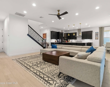 3256 Kamin Drive - Photo Thumbnail 7