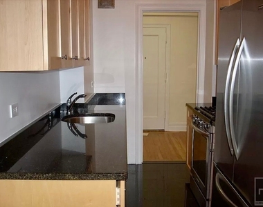 East 68 Street - Photo Thumbnail 2