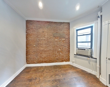 East 23 Street - Photo Thumbnail 1