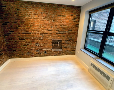 Stanton Street - Photo Thumbnail 7