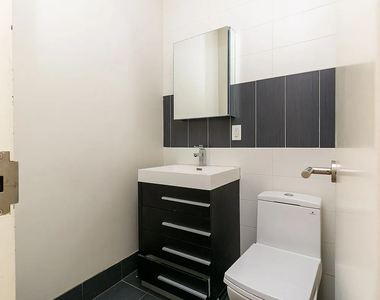 544 Throop Avenue - Photo Thumbnail 8