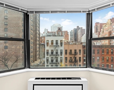 400 East 71st Street - Photo Thumbnail 1