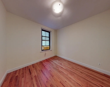 440 East 78th Street - Photo Thumbnail 3