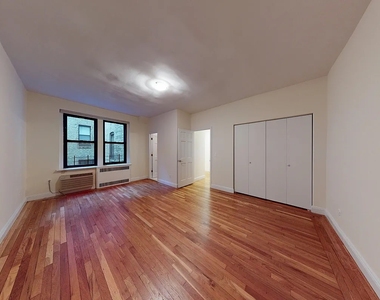 440 East 78th Street - Photo Thumbnail 2