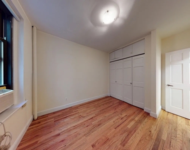 440 East 78th Street - Photo Thumbnail 4