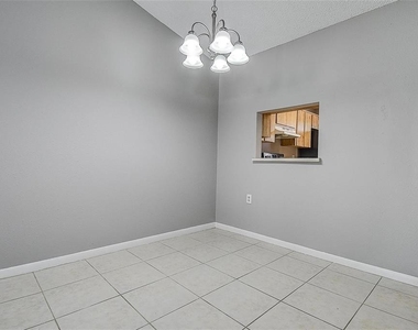 4752 Sunny Loop - Photo Thumbnail 10