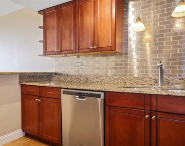 450 Treasure Island Causeway - Photo Thumbnail 13