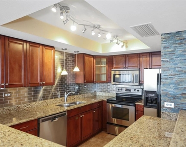450 Treasure Island Causeway - Photo Thumbnail 8