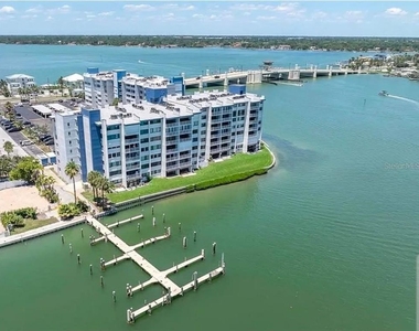 450 Treasure Island Causeway - Photo Thumbnail 4