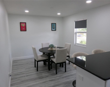 5401 Sweetwater Terrace Circle - Photo Thumbnail 6