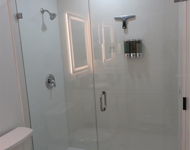 5401 Sweetwater Terrace Circle - Photo Thumbnail 15