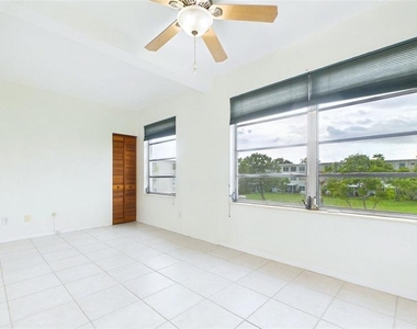2454 Australia Way E - Photo Thumbnail 25