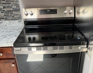 53 21st Terrace Se - Photo Thumbnail 2