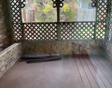 53 21st Terrace Se - Photo Thumbnail 8