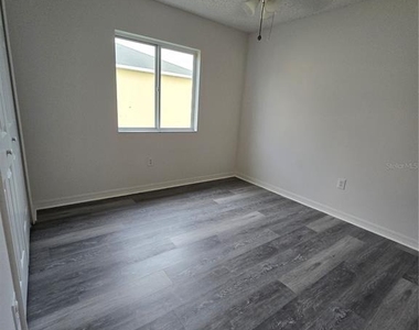 11010 Whitecap Drive - Photo Thumbnail 8