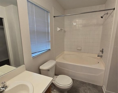 11010 Whitecap Drive - Photo Thumbnail 10