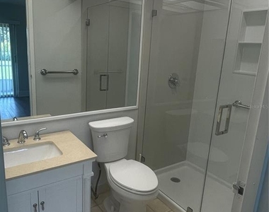 1802 Bedford Terrace - Photo Thumbnail 11