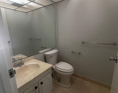 1802 Bedford Terrace - Photo Thumbnail 8
