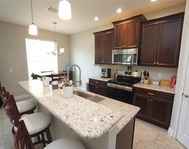 6303 S Macdill Avenue - Photo Thumbnail 9