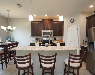 6303 S Macdill Avenue - Photo Thumbnail 8