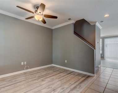 10003 Bradwell Place - Photo Thumbnail 11
