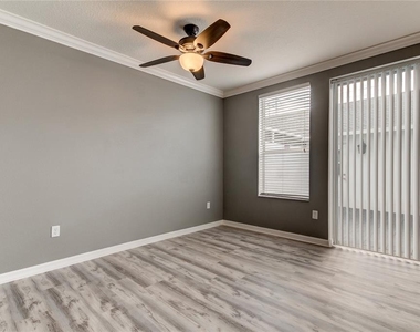 10003 Bradwell Place - Photo Thumbnail 10