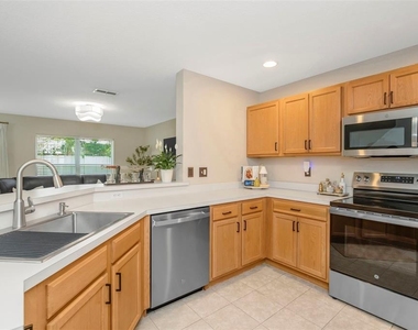 2958 Royal Tuscan Lane - Photo Thumbnail 11