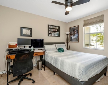 2958 Royal Tuscan Lane - Photo Thumbnail 24