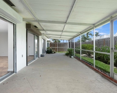 6575 Green Valley Drive - Photo Thumbnail 13
