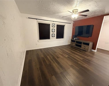 1707 W Comanche Avenue - Photo Thumbnail 1