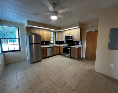 844 5th Avenue S - Photo Thumbnail 2