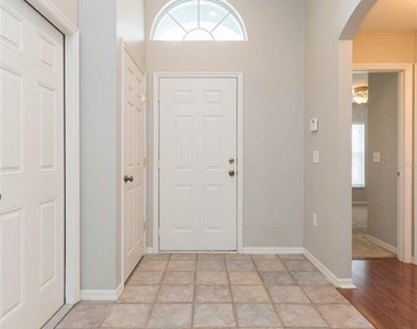 4550 Roundview Court - Photo Thumbnail 2