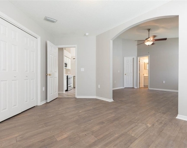4550 Roundview Court - Photo Thumbnail 11