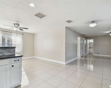 12252 Eldon Drive - Photo Thumbnail 29
