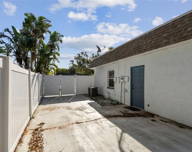 12252 Eldon Drive - Photo Thumbnail 64
