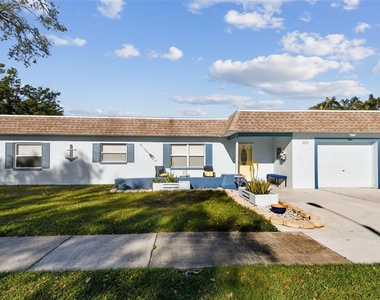 12252 Eldon Drive - Photo Thumbnail 10
