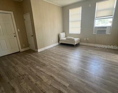 2702 N Florida Avenue - Photo Thumbnail 15